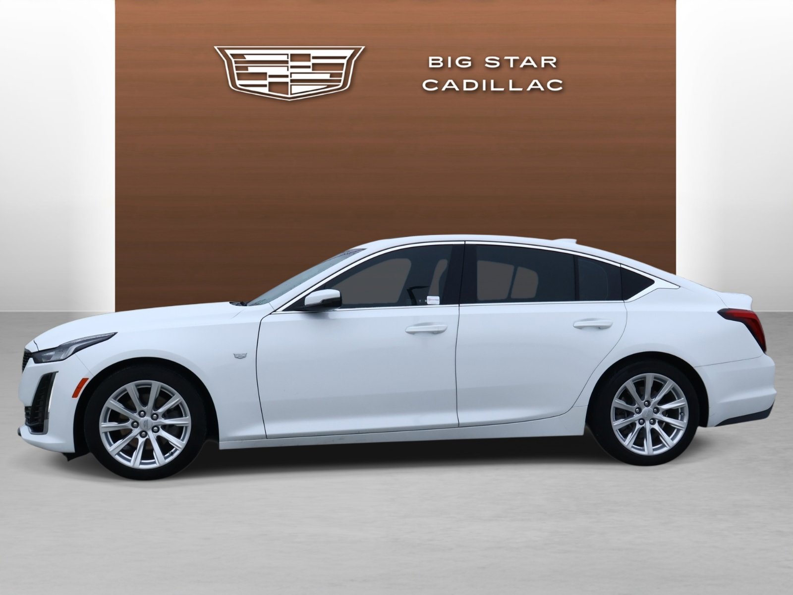 Used 2023 Cadillac CT5 Luxury w/ Sun And Sound Package RWD image 2