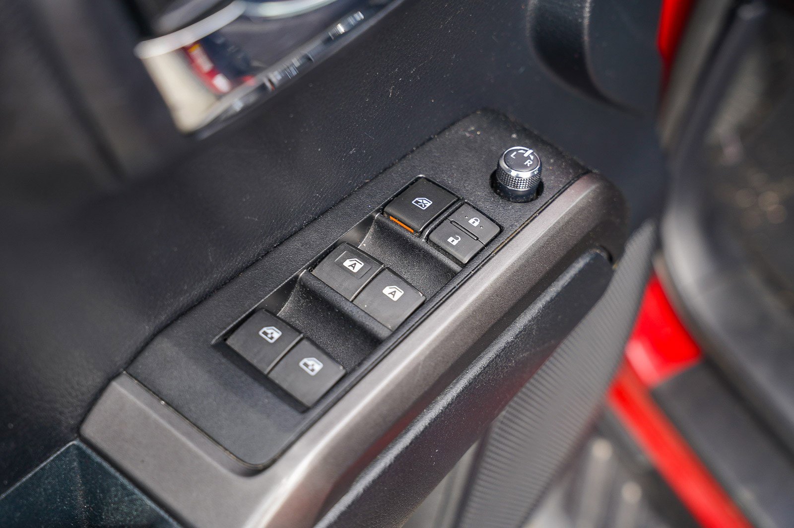 Certified 2018 Toyota Tacoma TRD Sport w/ Technology Package image 19