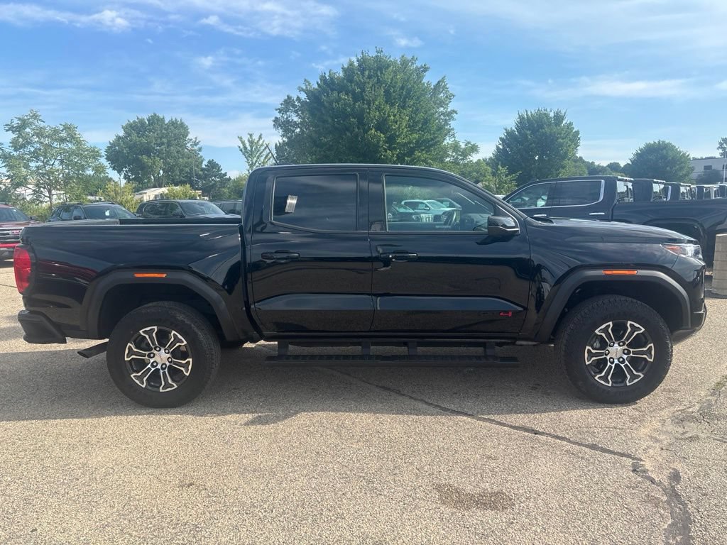 Used 2024 GMC Canyon AT4 w/ Canyon Safety Plus Package AWD/4WD image 4