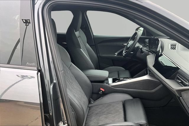 Used 2025 Audi SQ5 Premium Plus w/ Premium Plus Package AWD/4WD image 7