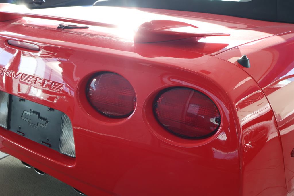 Used 2001 Chevrolet Corvette Convertible w/ Preferred Equipment Group2 image 6