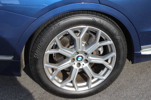 Used 2022 BMW X7 xDrive40i w/ Premium Package AWD/4WD image 42
