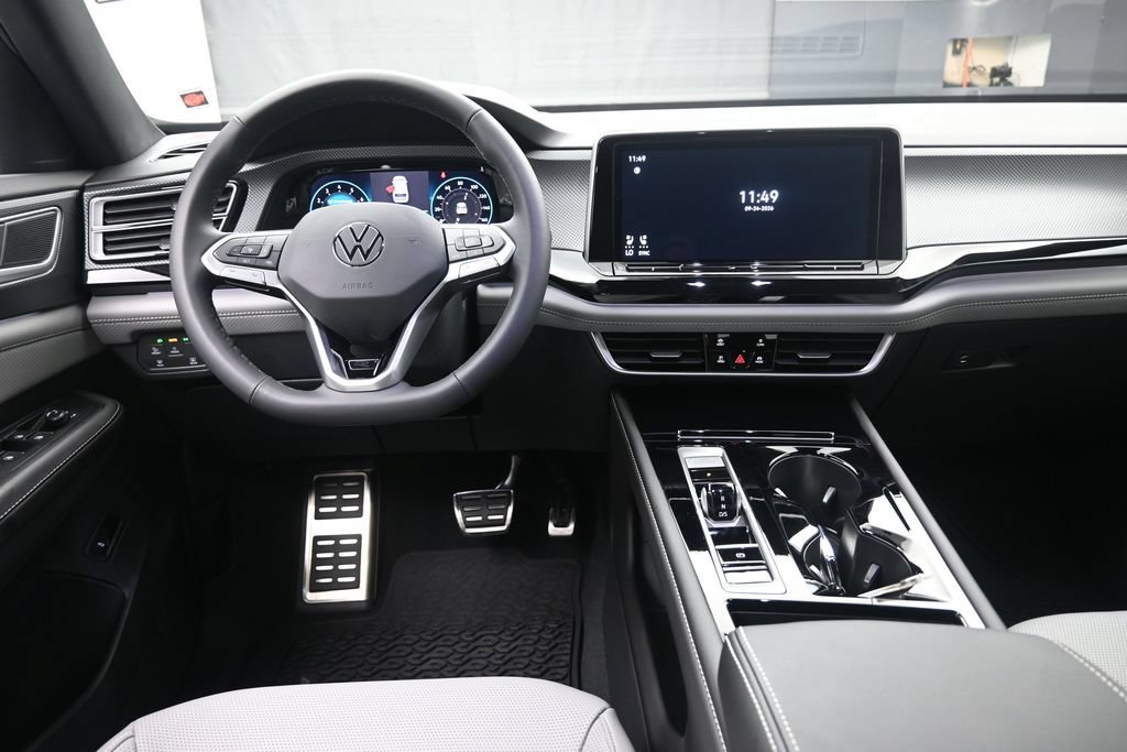 New 2026 Volkswagen Atlas Cross Sport SEL R-Line AWD/4WD image 9