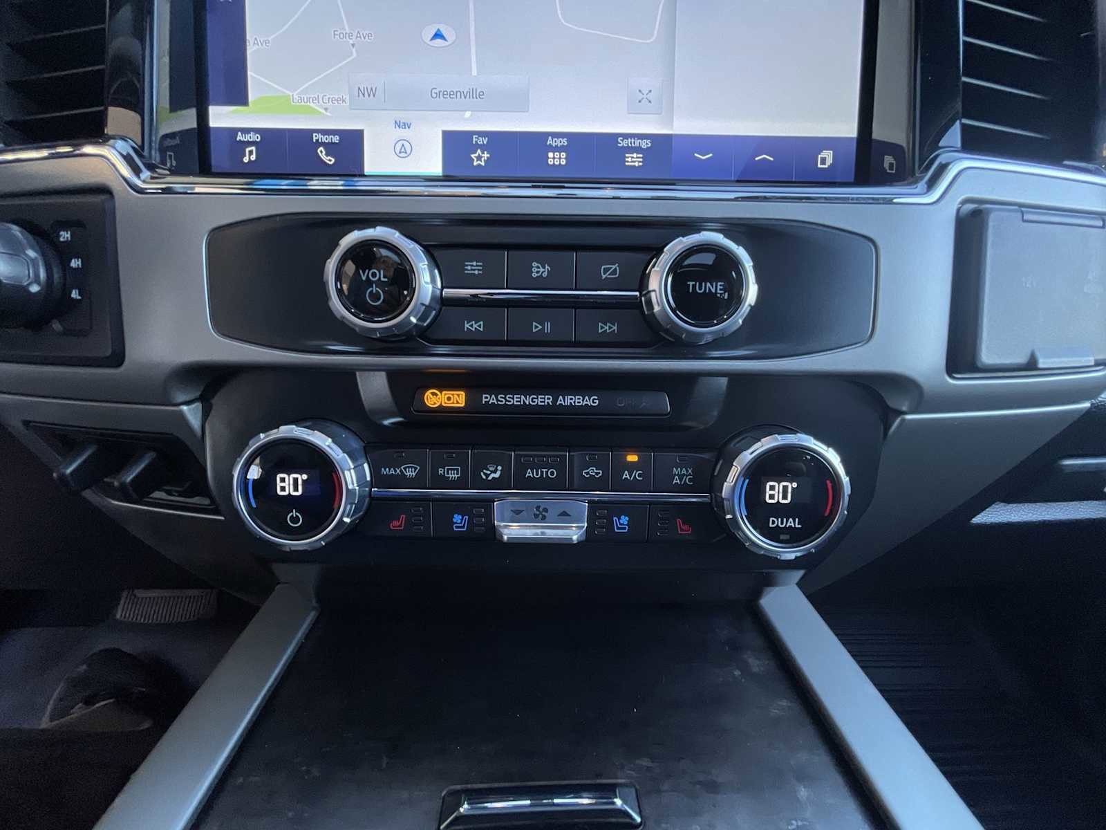 Used 2022 Ford F250 Lariat w/ Black Appearance Package image 36