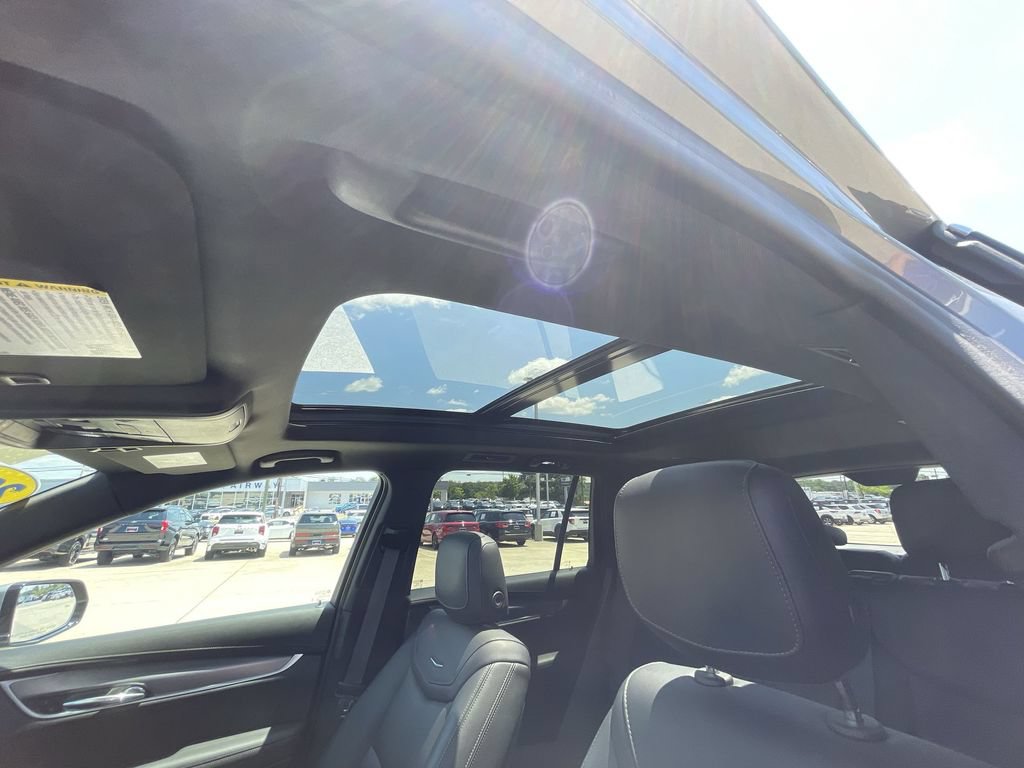 Certified 2024 Cadillac XT6 Luxury FWD image 18