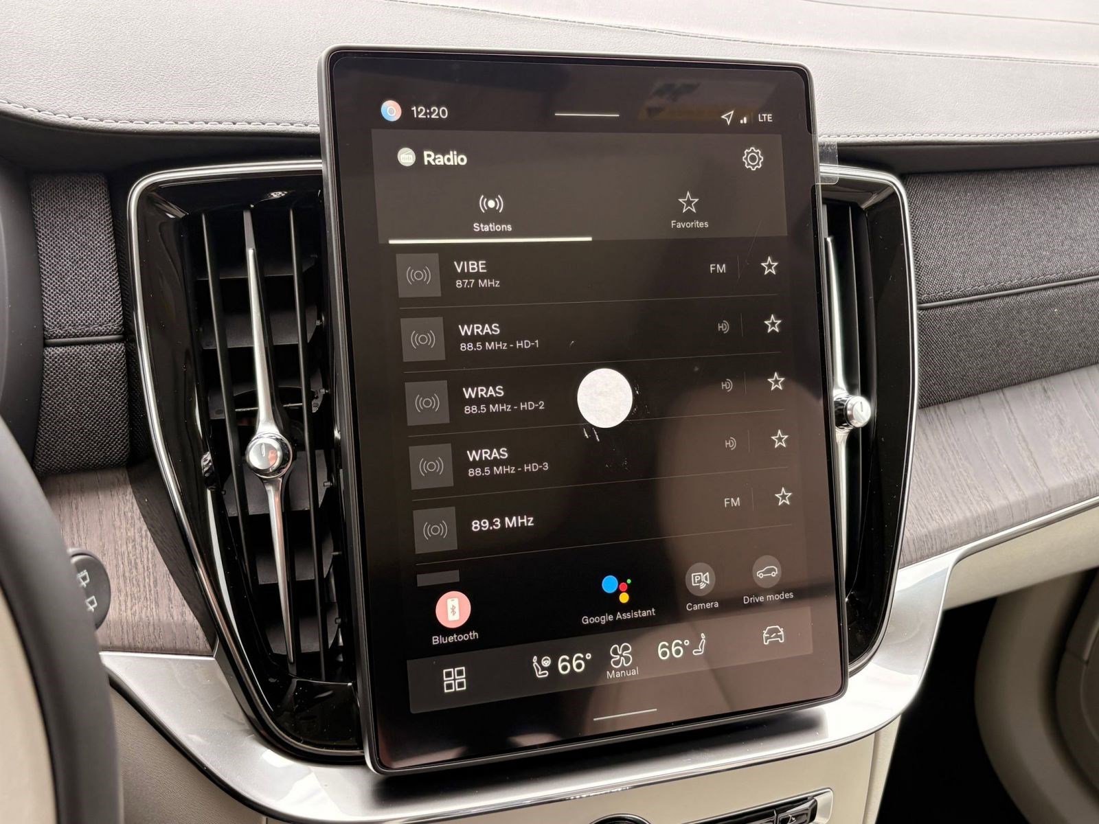 New 2026 Volvo XC90 B6 Ultra w/ Protection Package image 30