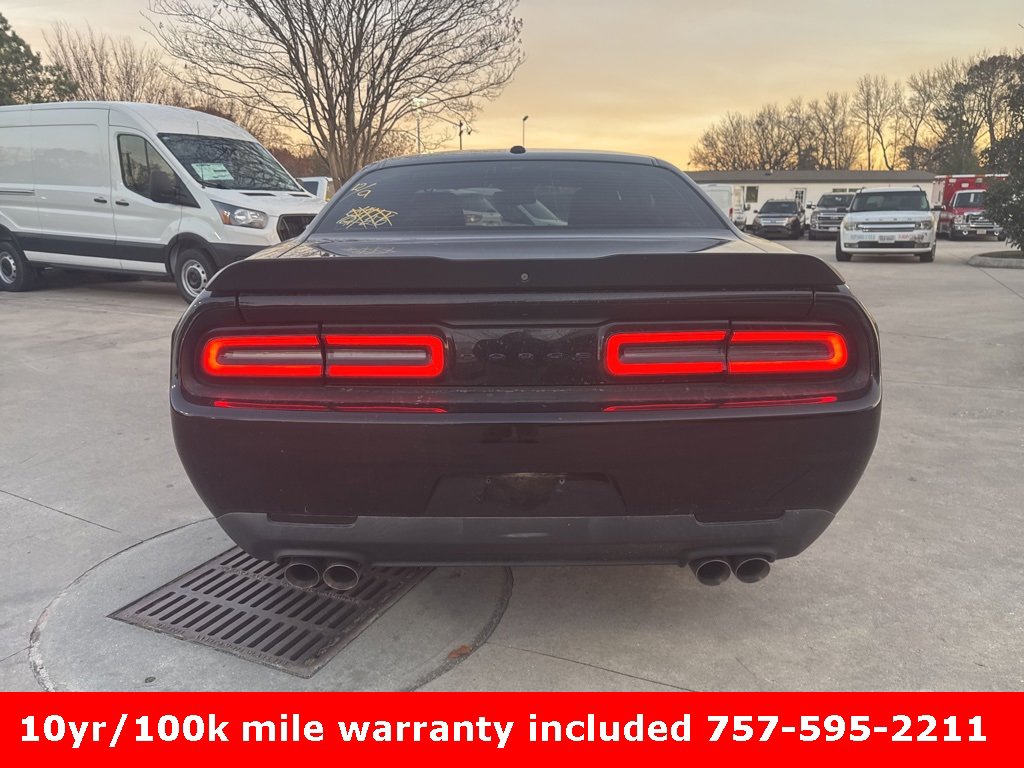 Used 2020 Dodge Challenger SXT w/ Blacktop Package image 5