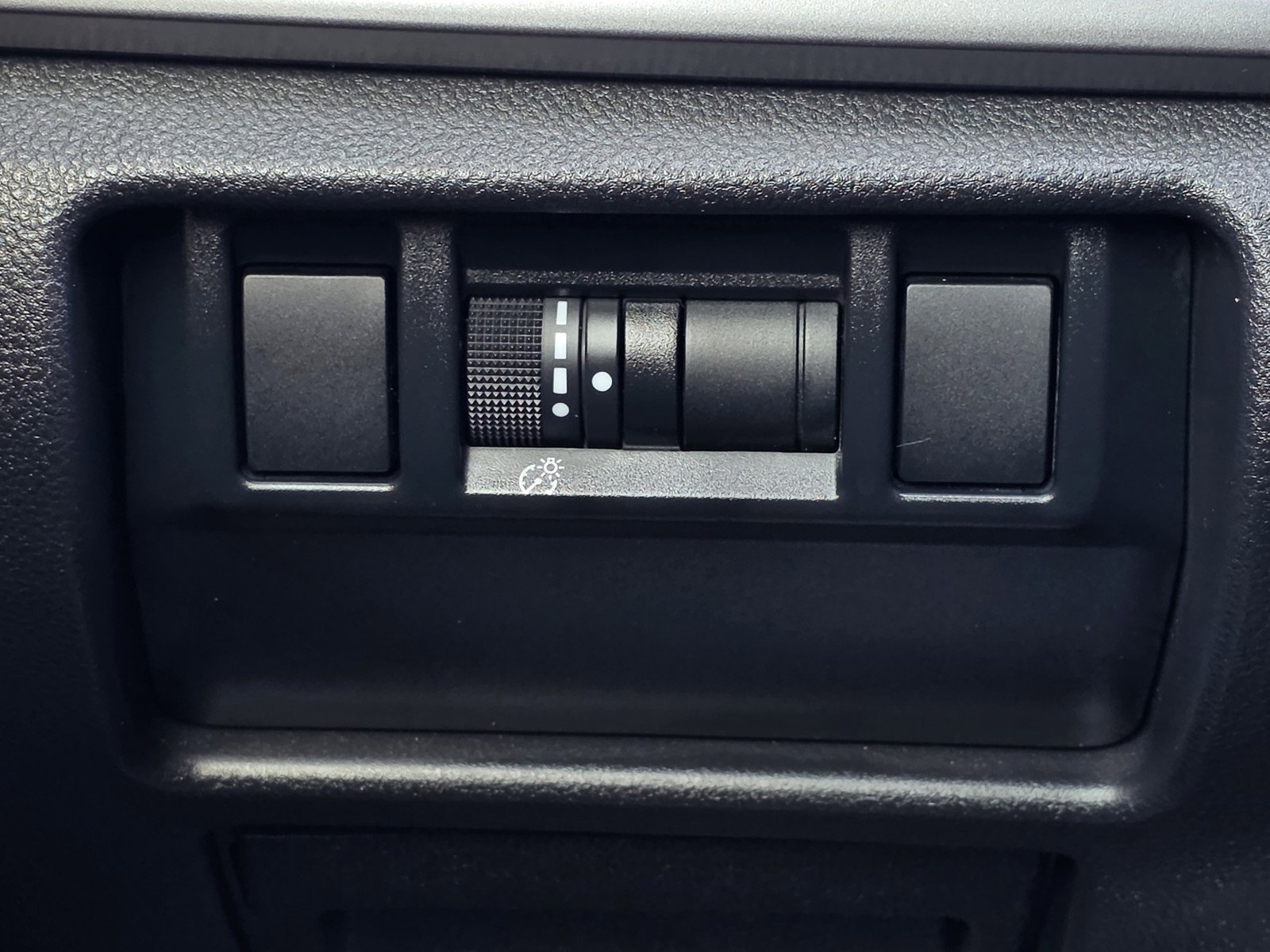 Used 2025 Subaru Impreza 2.0i Sport image 34