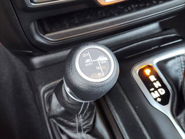 Certified 2025 Jeep Wrangler Sahara image 29