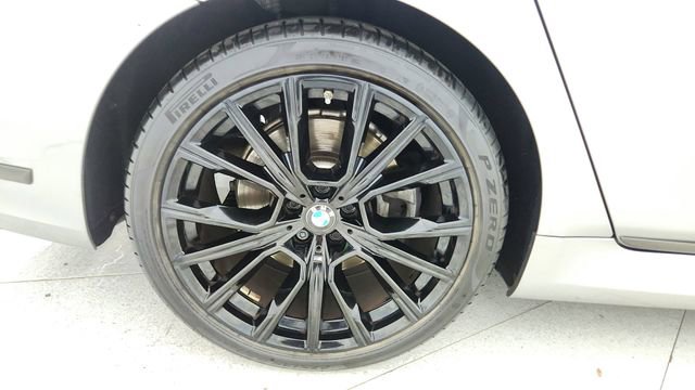 Used 2022 BMW 740i xDrive w/ M Sport Package image 65