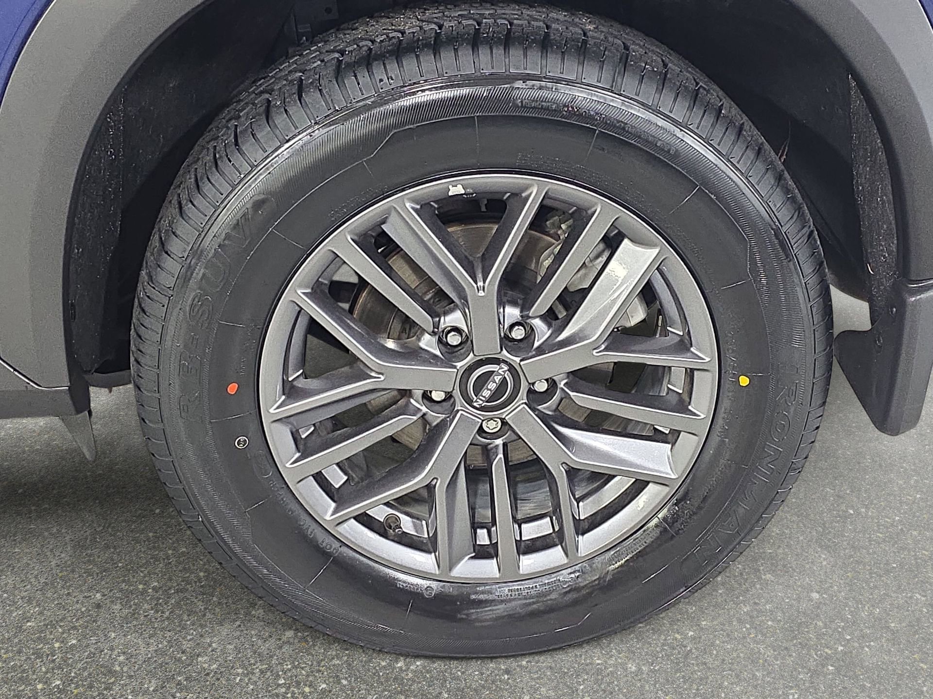 Used 2023 Nissan Rogue S image 30