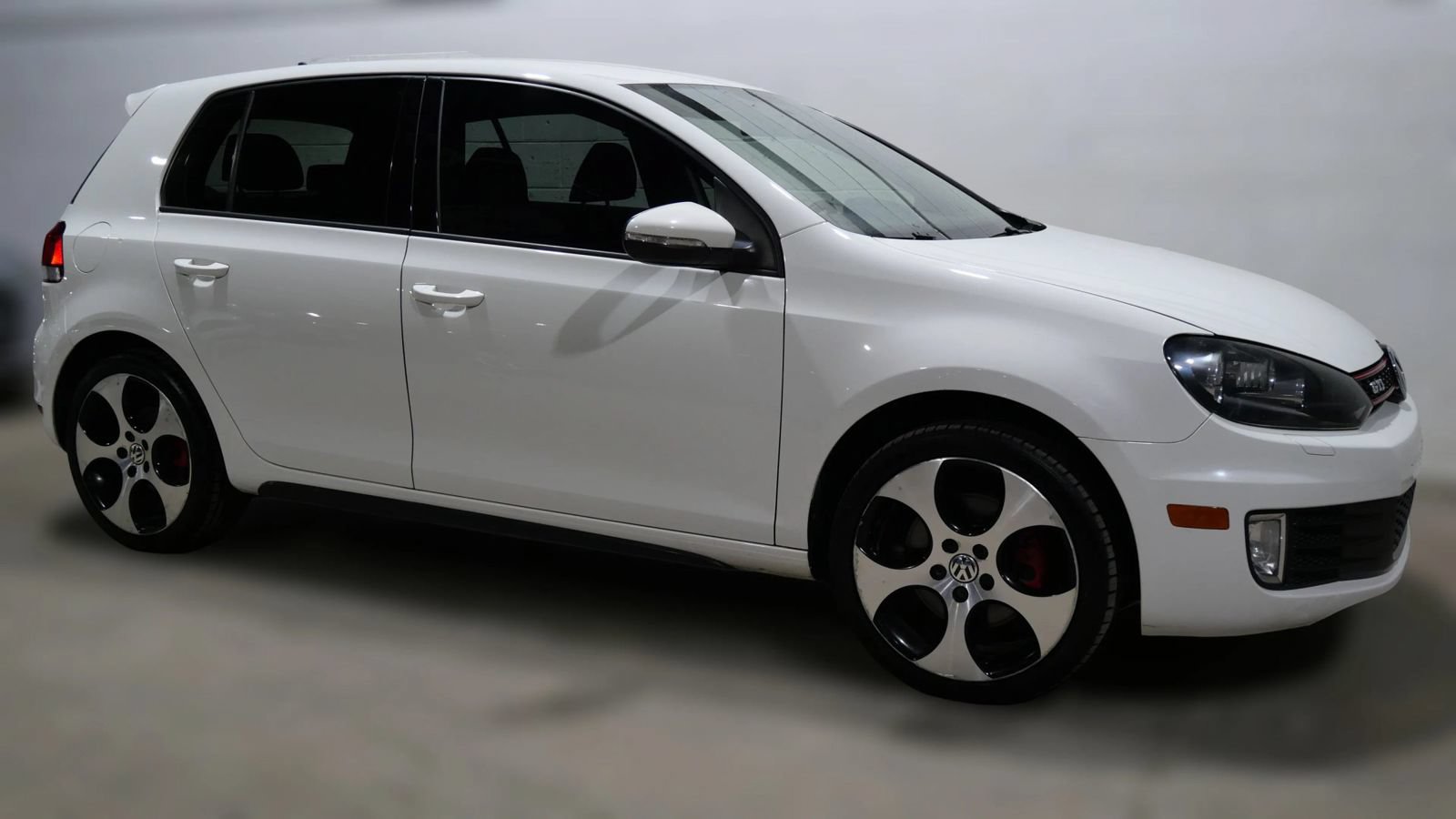Used 2013 Volkswagen GTI 4-Door FWD image 3