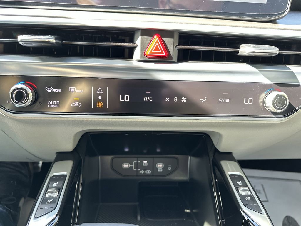 New 2025 Kia Sorento SX image 17
