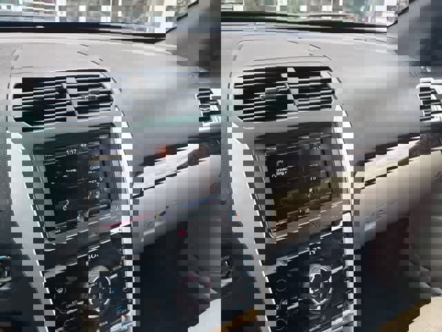 Used 2012 Ford Explorer Limited image 2