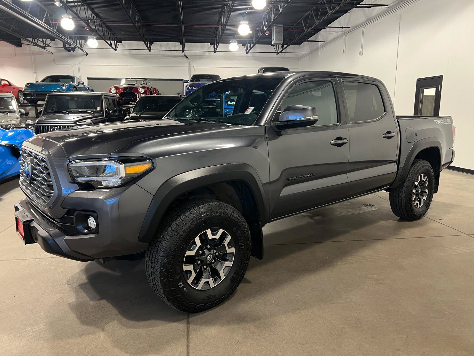 Used 2023 Toyota Tacoma TRD Off-Road w/ Advanced Technology Package AWD/4WD image 7