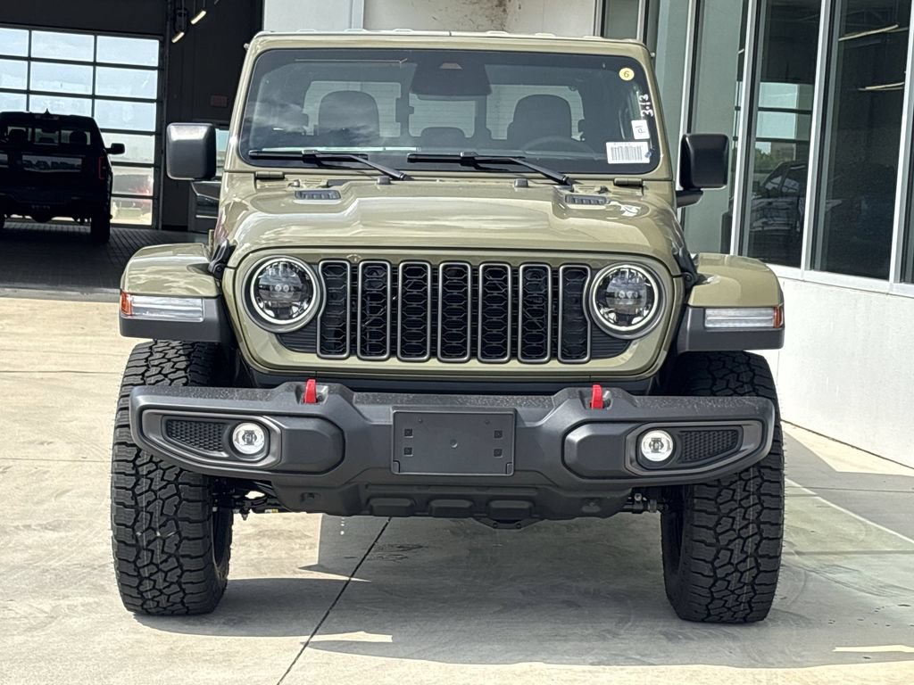 New 2026 Jeep Gladiator Rubicon w/ Steel Power Dome Hood Package AWD/4WD image 6