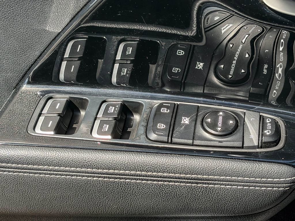 Used 2022 Kia Niro EX image 47