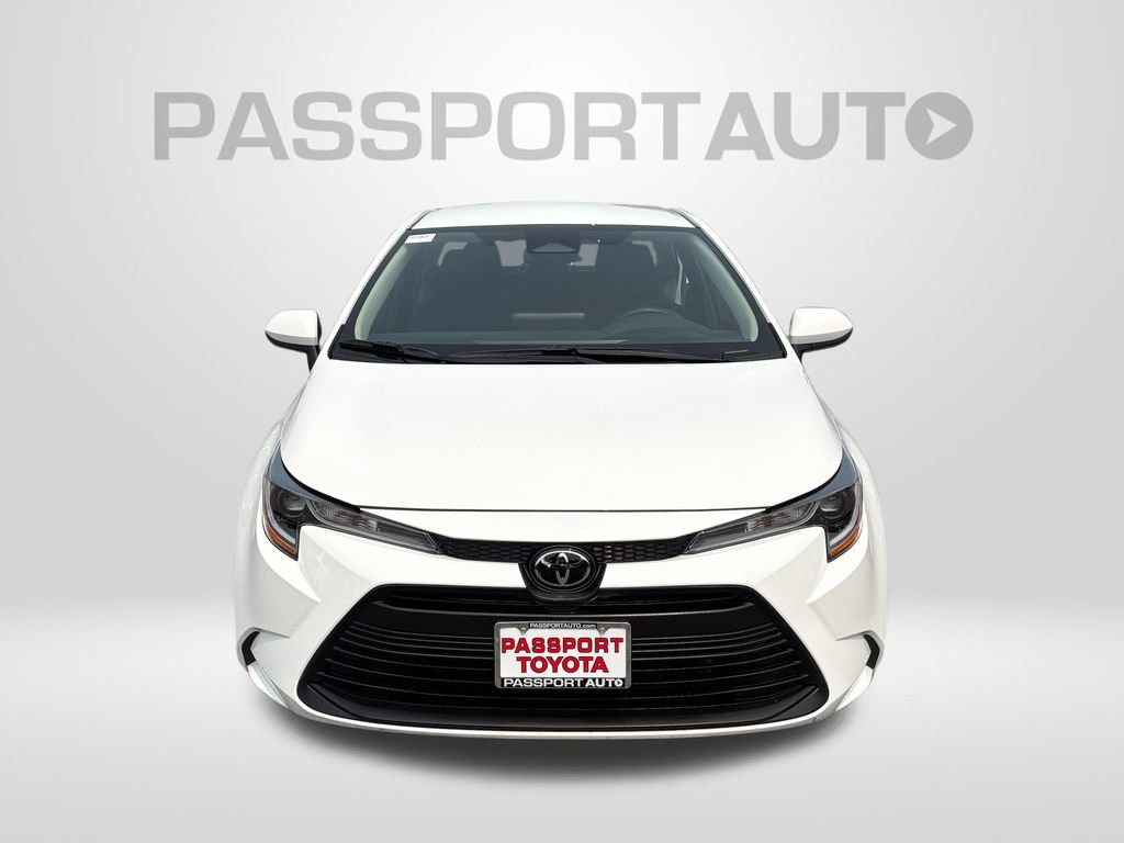 Used 2025 Toyota Corolla LE FWD image 12