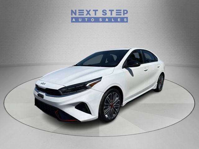 Used 2022 Kia Forte GT FWD image 3