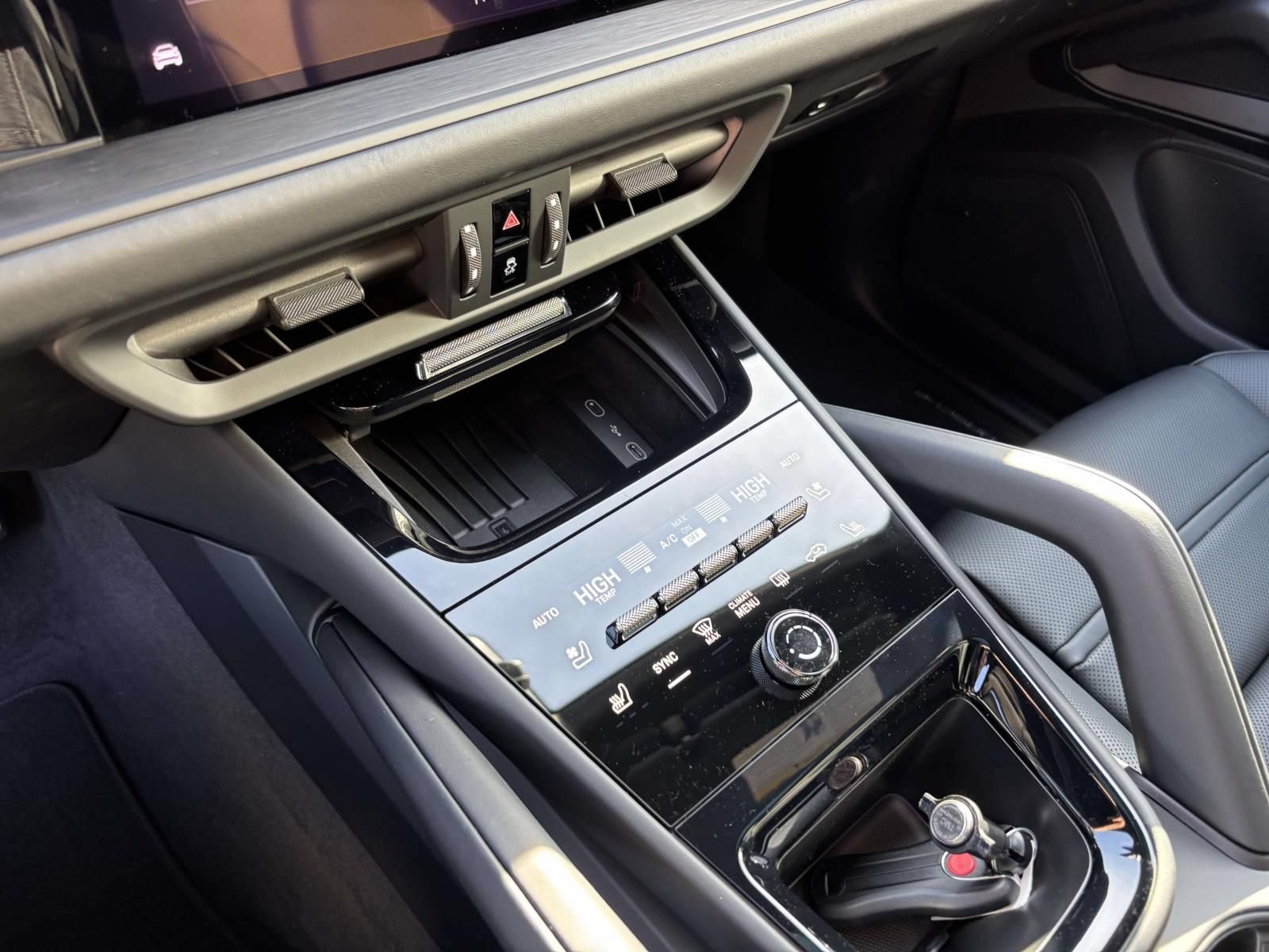 New 2026 Porsche Cayenne GTS AWD/4WD image 32