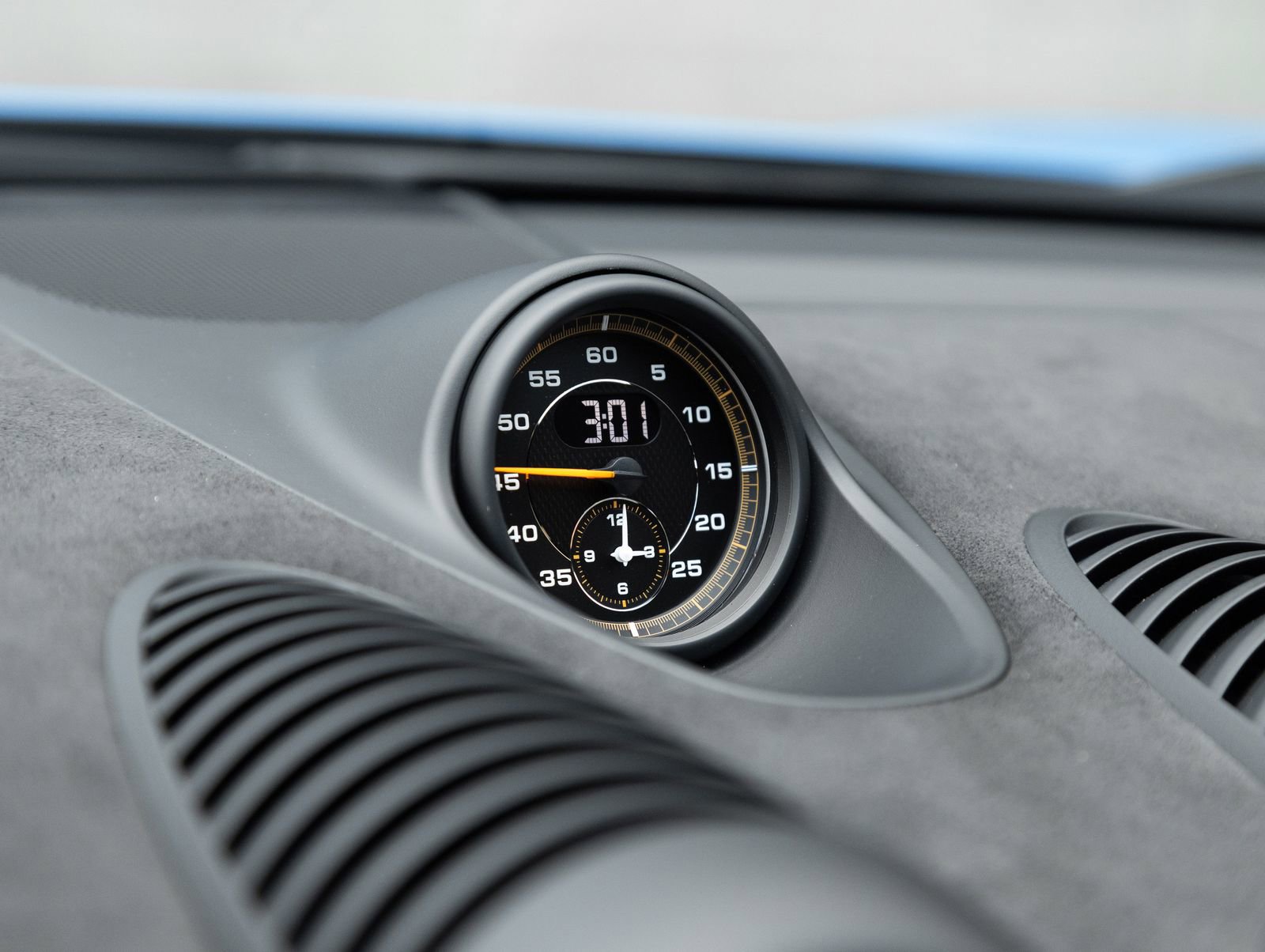 Certified 2025 Porsche 718 Boxster Spyder RS RWD image 25