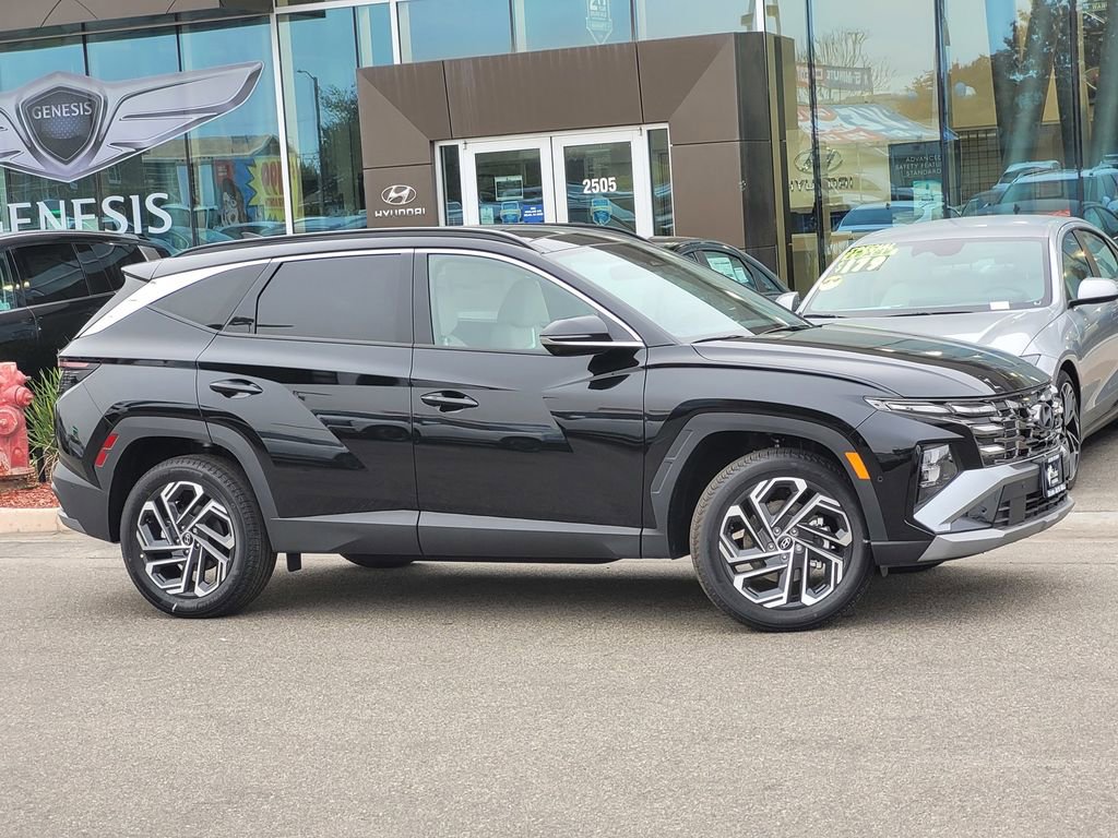 New 2025 Hyundai Tucson Limited image 3