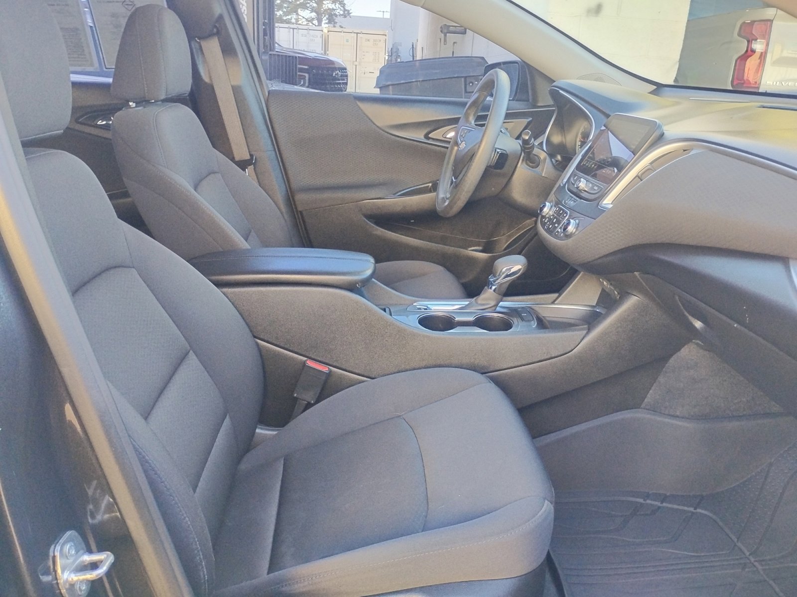 Used 2023 Chevrolet Malibu LT image 25