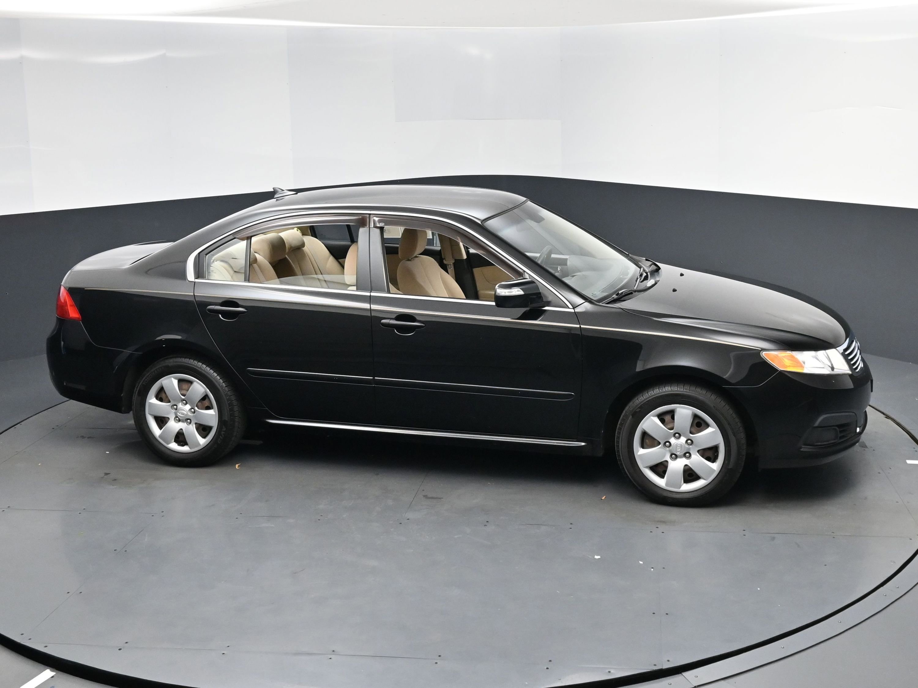 Used 2009 Kia Optima LX image 7