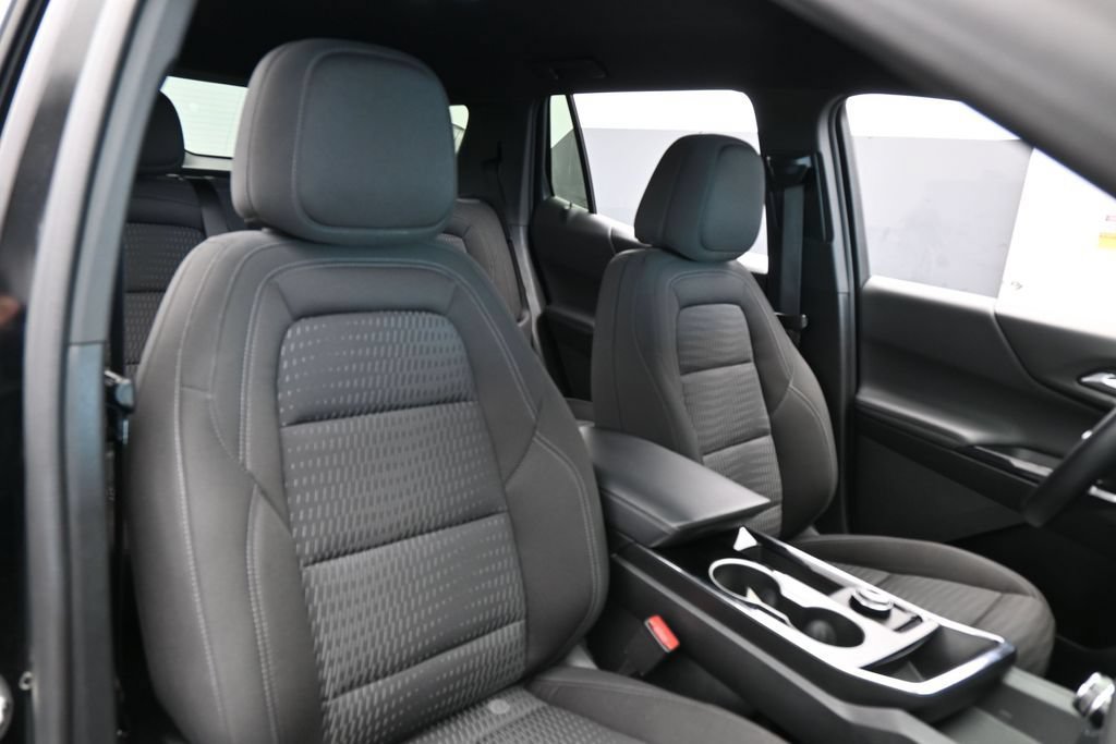 Used 2026 Chevrolet Equinox LT FWD image 42