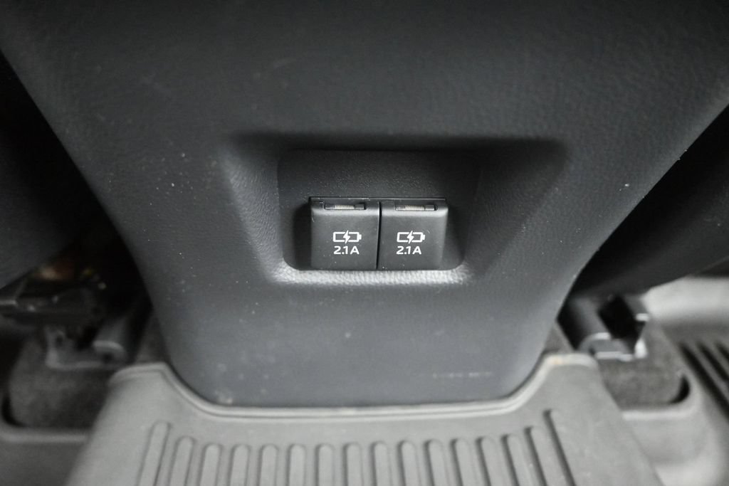 Used 2019 Toyota RAV4 Limited w/ Cold Weather Package AWD/4WD image 14