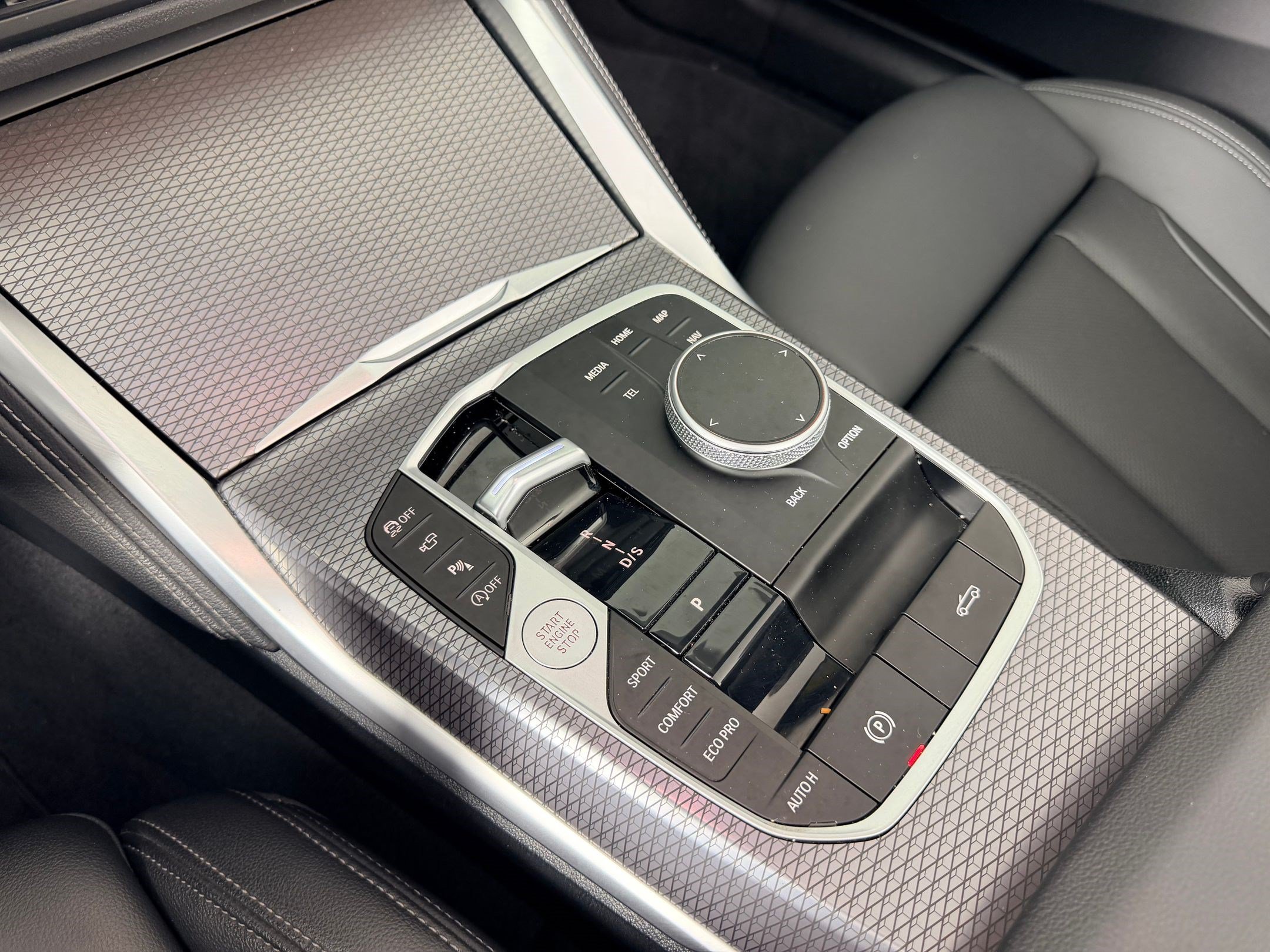 Used 2026 BMW M440i Convertible RWD image 16
