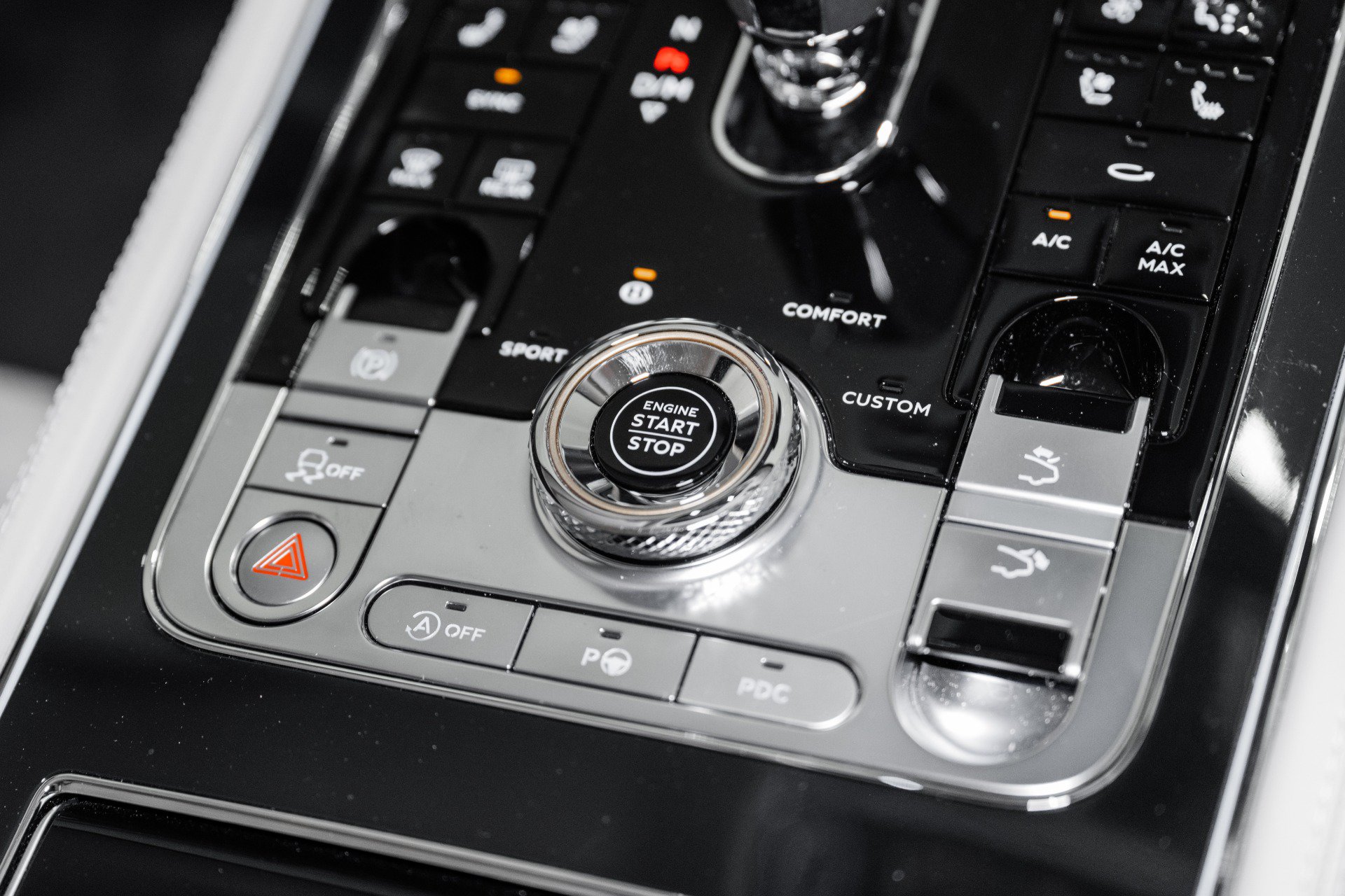 Certified 2023 Bentley Continental GT V8 AWD/4WD image 39
