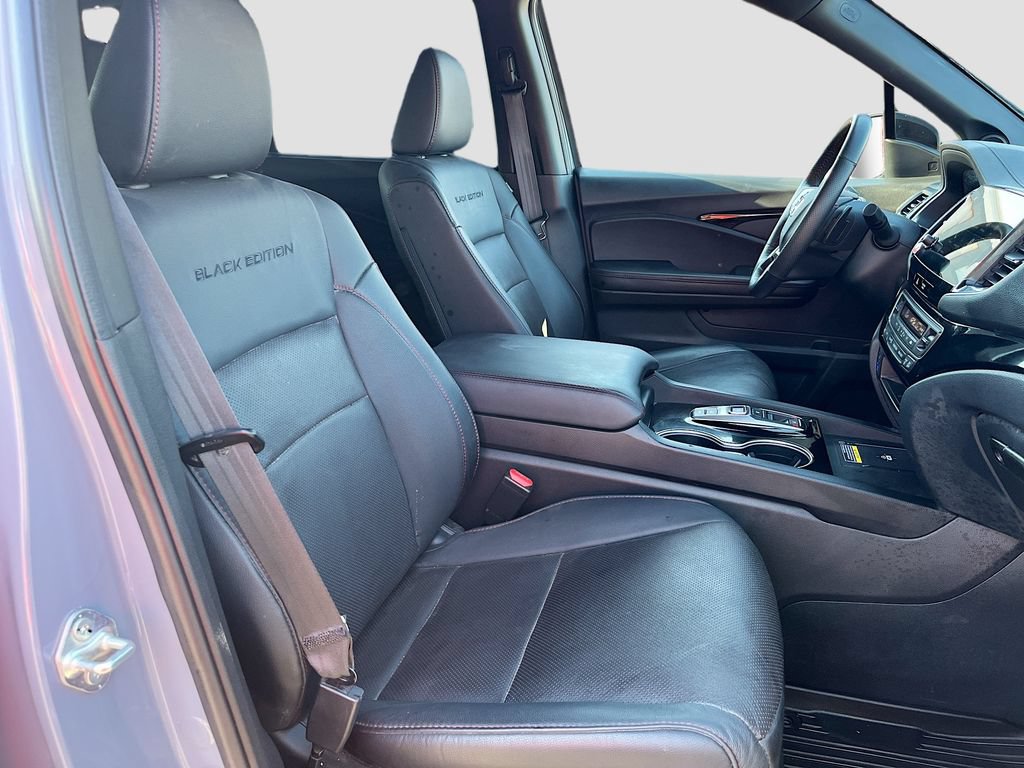 Used 2024 Honda Passport Black Edition image 28