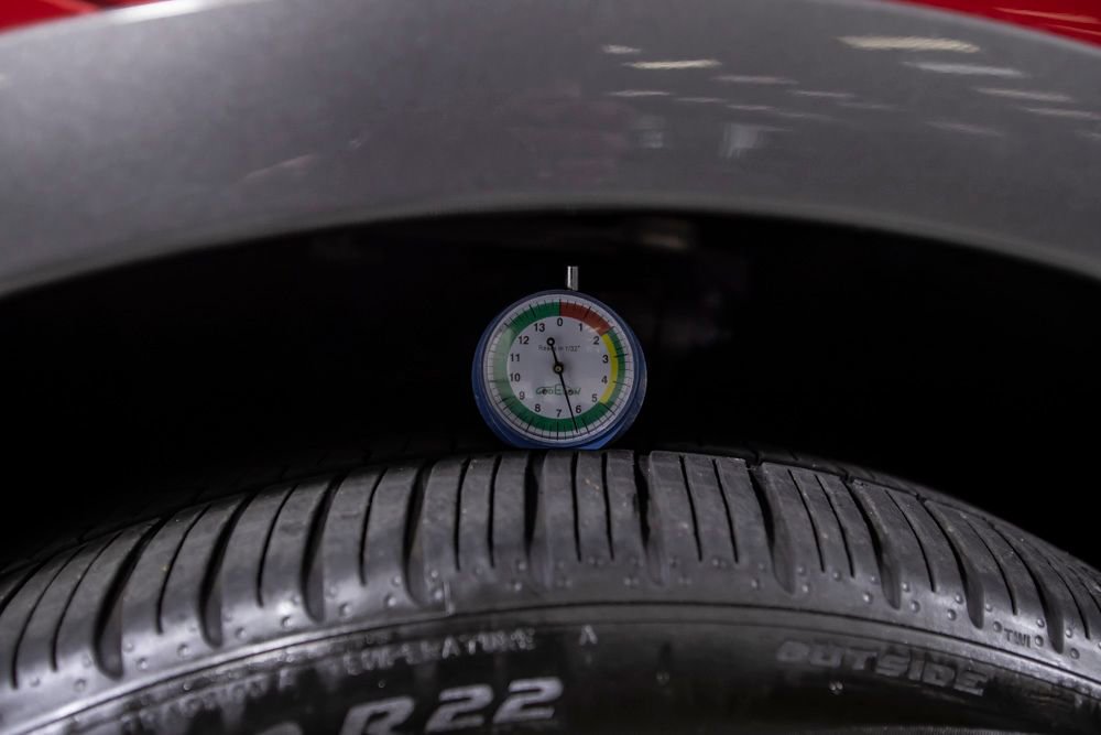 Used 2021 Jaguar F-PACE SVR image 47