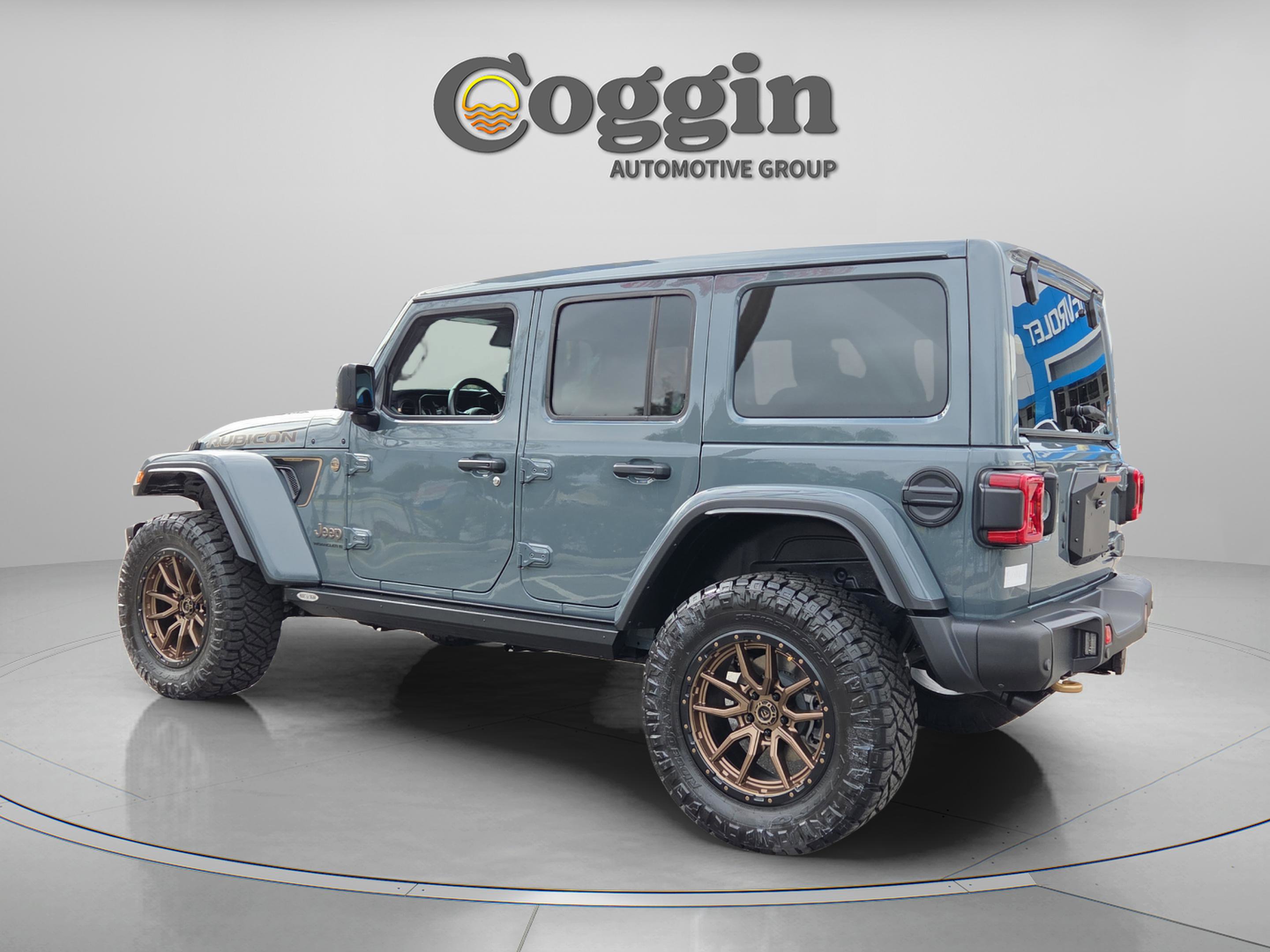 Used 2025 Jeep Wrangler Unlimited Rubicon 392 image 4
