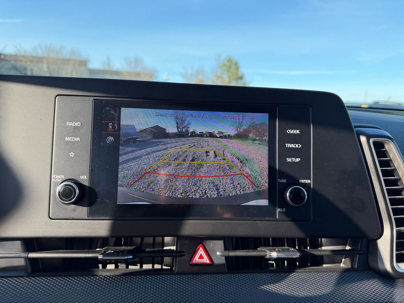 Used 2025 Kia Sportage LX image 17