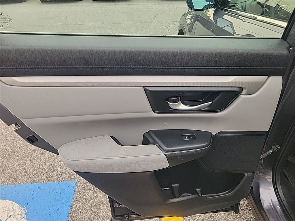 Used 2017 Honda CR-V LX image 18