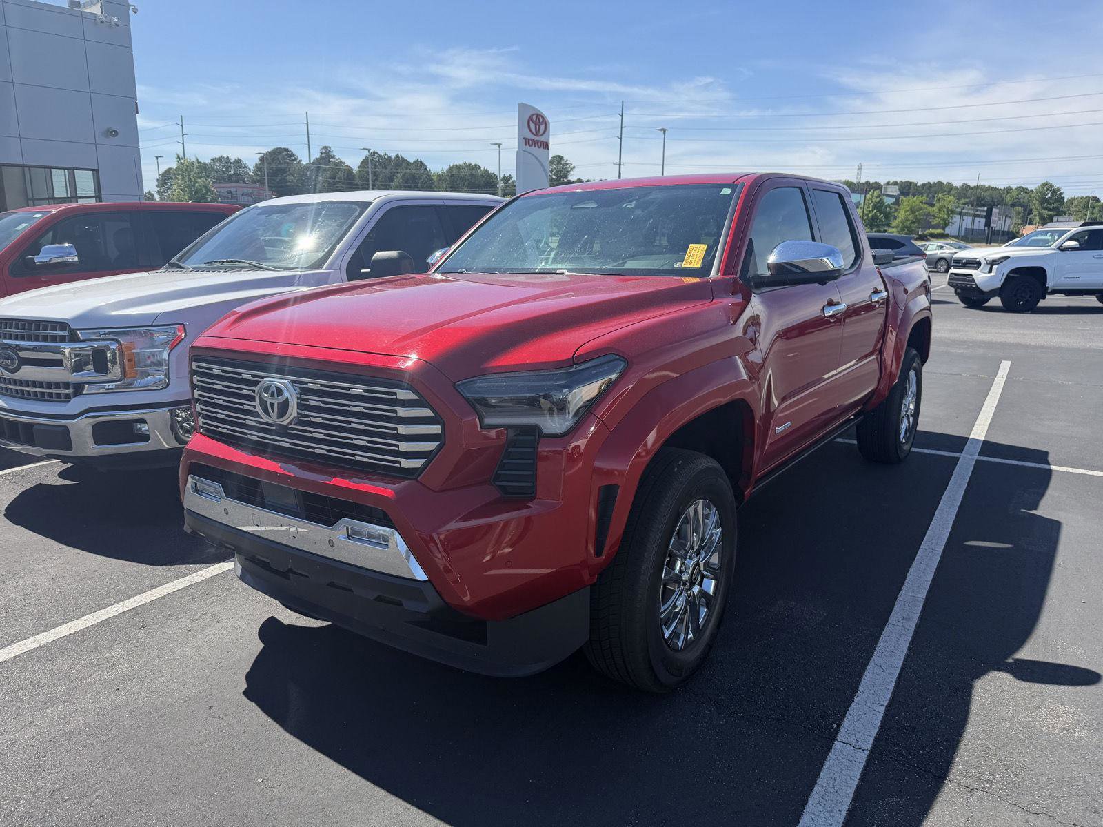 Used 2024 Toyota Tacoma Limited w/ Limited Package (LT) AWD/4WD image 3