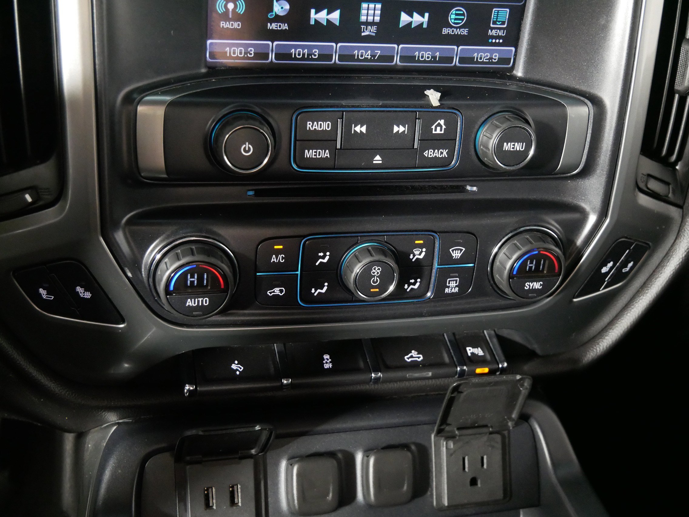 Used 2016 Chevrolet Silverado 1500 LT w/ All Star Edition image 23