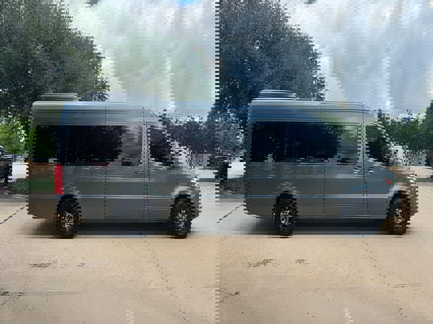 Used 2019 Mercedes-Benz Sprinter 2500 image 5