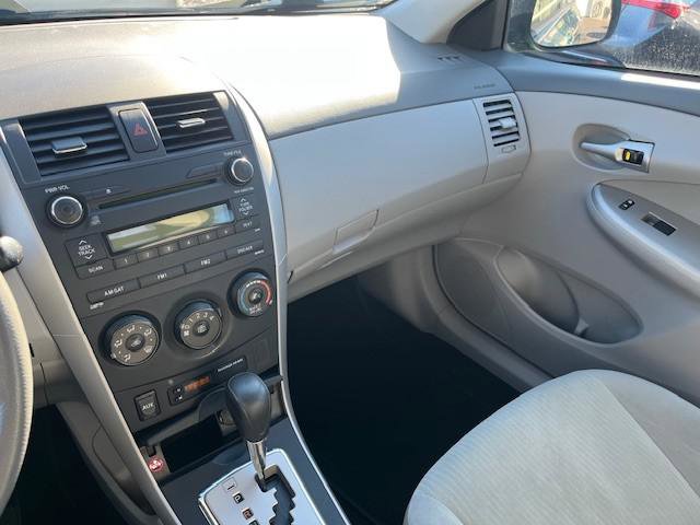 Used 2010 Toyota Corolla LE image 6