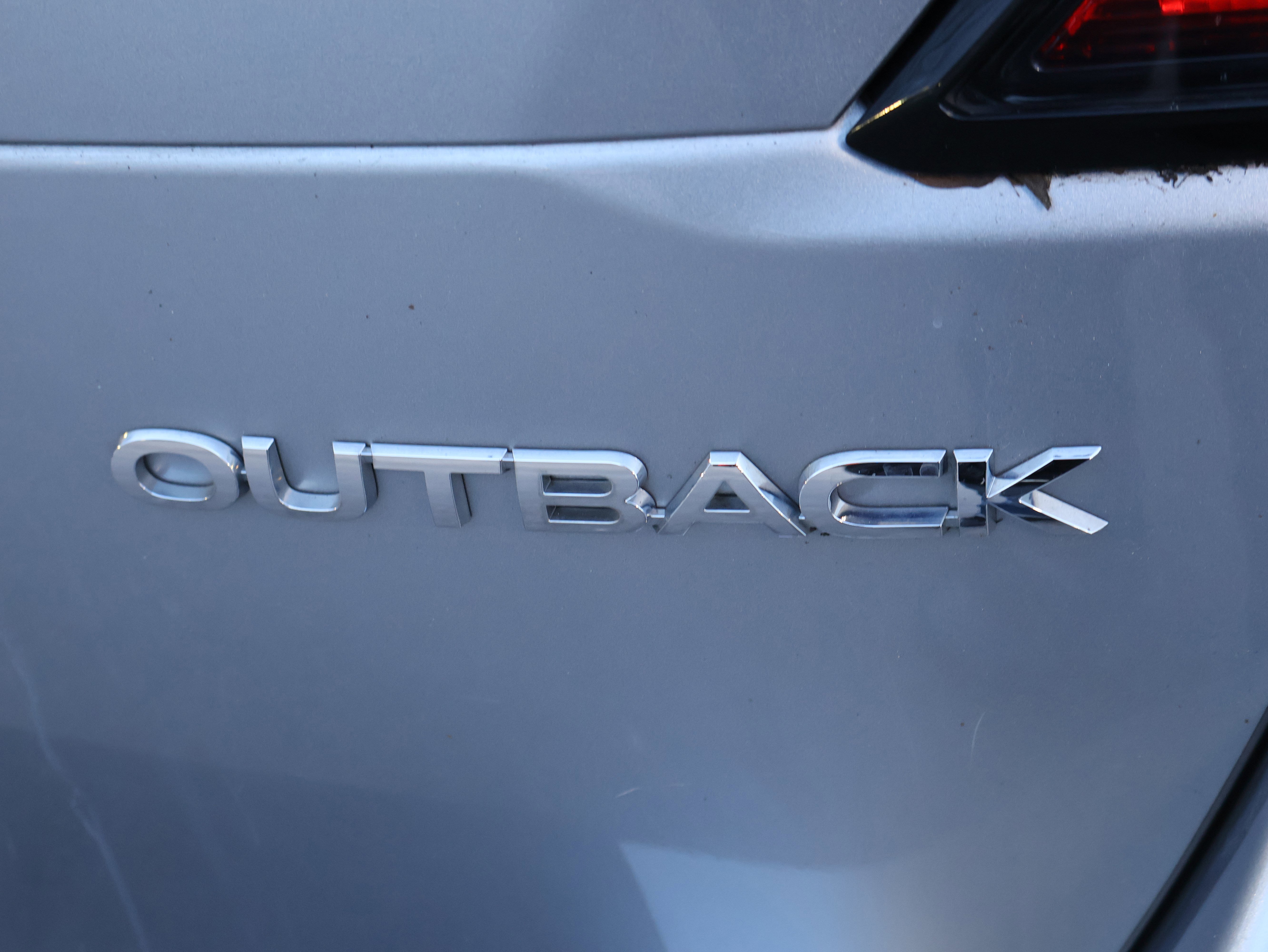 Used 2021 Subaru Outback Premium image 17
