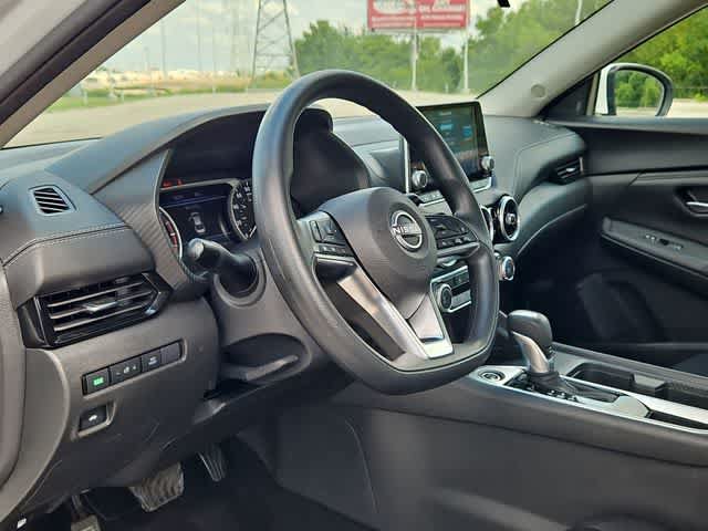 Used 2024 Nissan Sentra SV FWD image 10