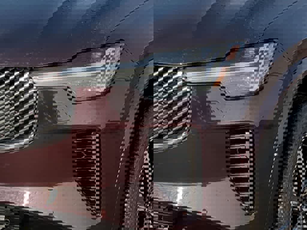 New 2026 Volvo XC90 B5 Core w/ Protection Package Premier image 10