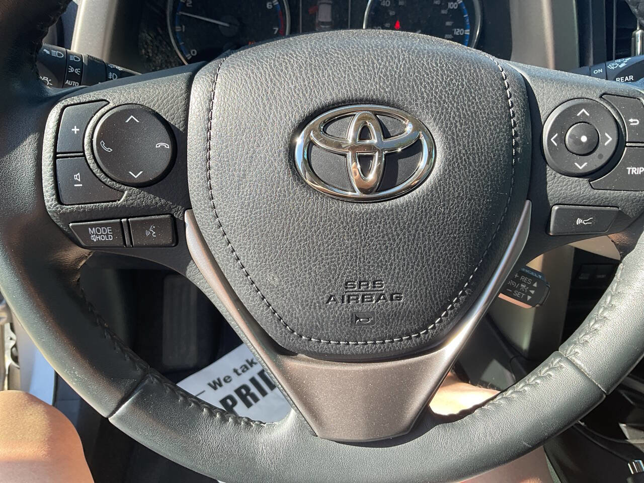 Used 2017 Toyota RAV4 Platinum image 17