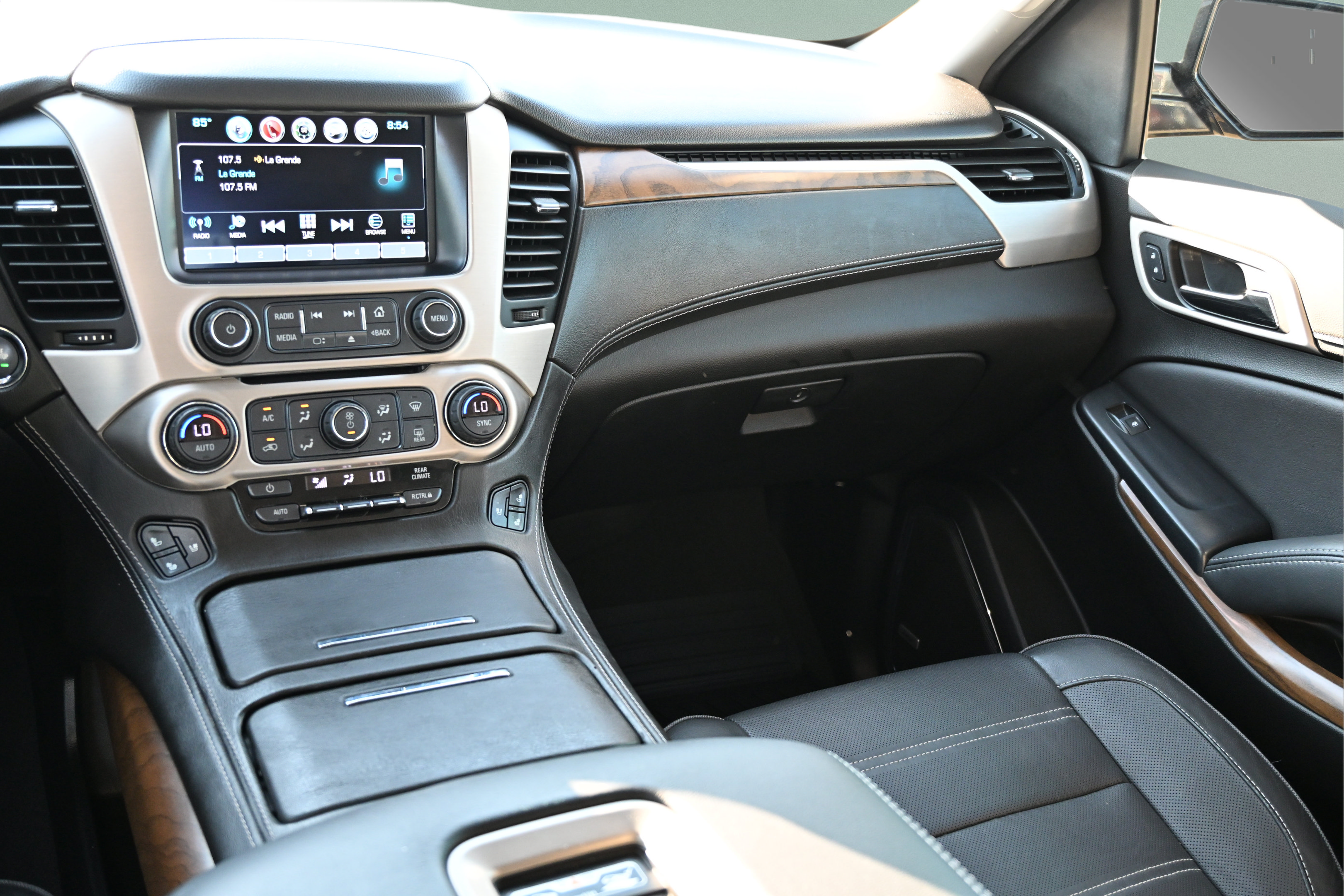 Used 2019 GMC Yukon Denali w/ Denali Ultimate Package AWD/4WD image 11