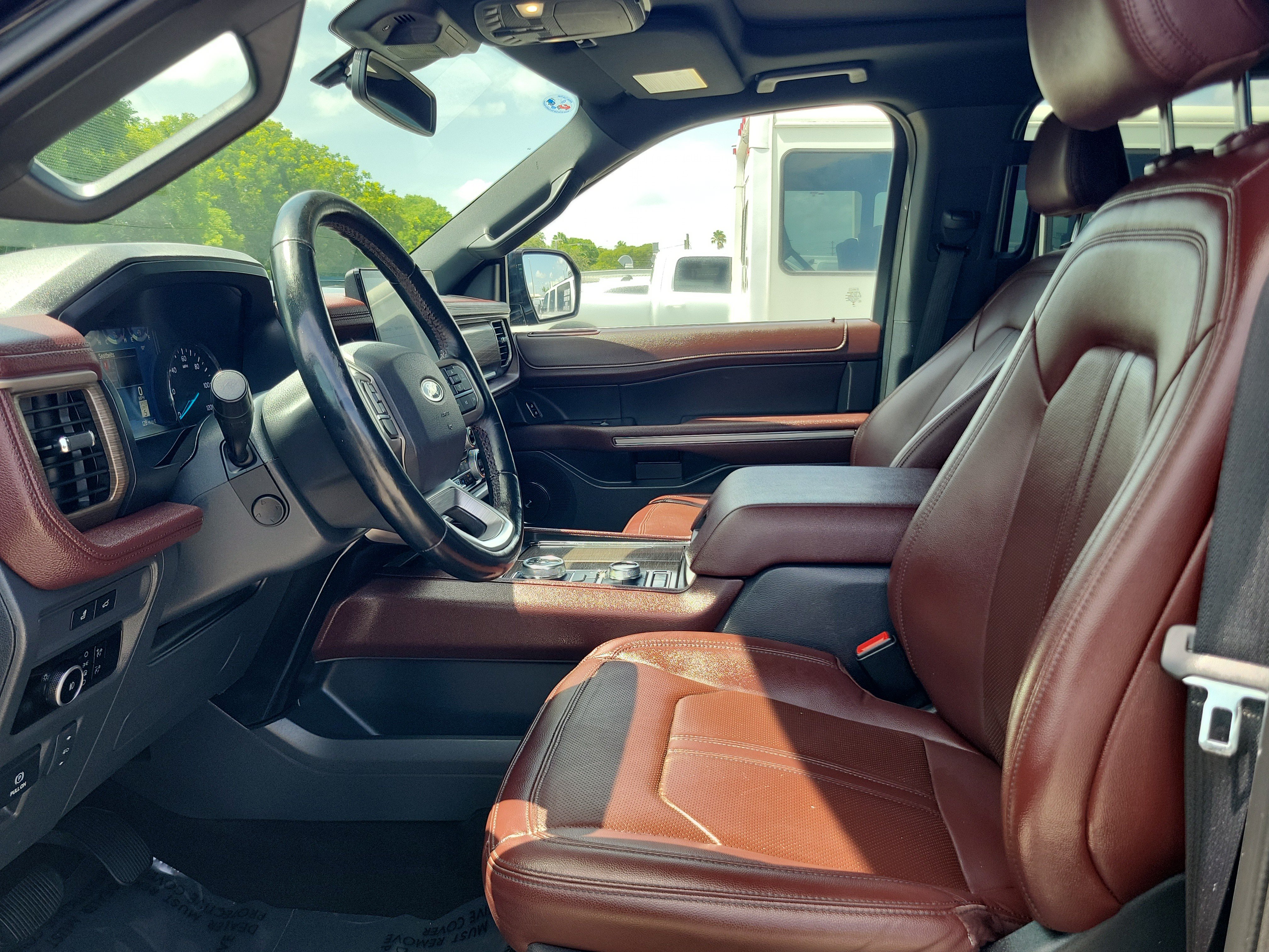 Used 2023 Ford Expedition Max Limited AWD/4WD image 11