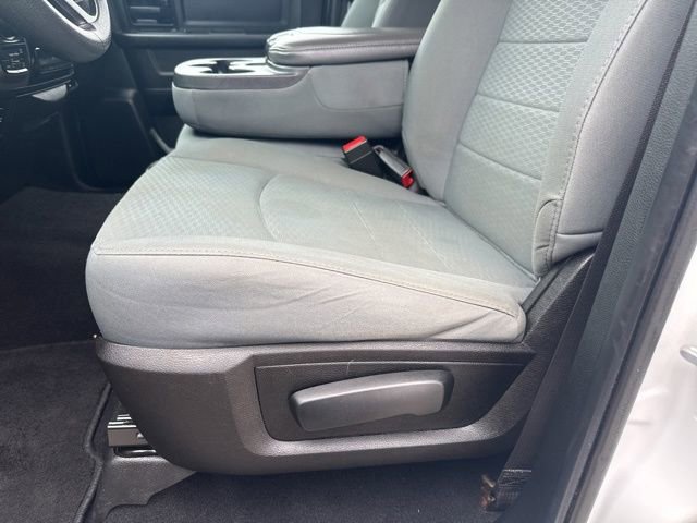 Used 2019 RAM 1500 Express w/ Wheel & Sound Group AWD/4WD image 14