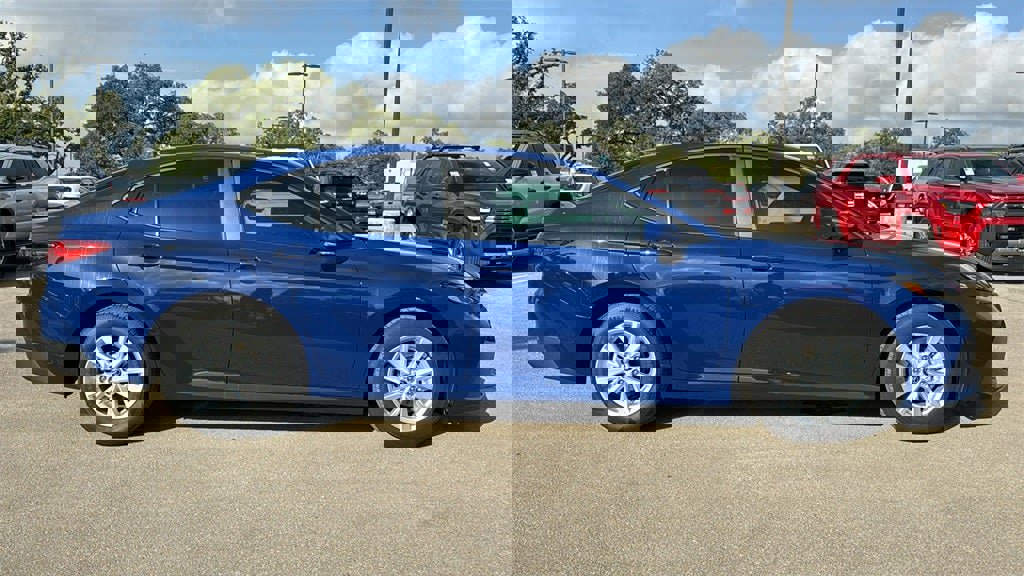 New 2025 Toyota Camry LE image 10