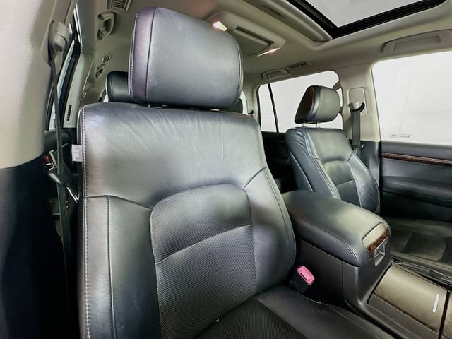 Used 2014 Toyota Land Cruiser AWD/4WD image 35